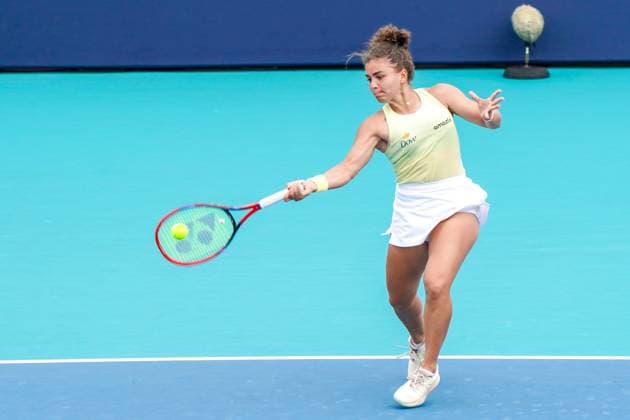 March 24, 2025, Miami, Florida, USA: Jasmine Paolini (ITA) returns a shot to Naomi Osaka (not pictured) during the women s singles fourth round match at the 2025 Miami Open presented by Itau at Hard Rock Stadium. Miami USA - ZUMAw109 20250324_fap_w109_019 Copyright: xDebbyxWongx