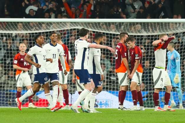 England v Latvia England players rush Reece James to celebrates his goal direct from a free kick in the 38th minute for 1-0 during the England v Latvia UEFA World Cup Qualifier Group K match at Wembley Stadium, London, England, United Kingdom on 24 March 2025 Credit: Katie Chan Every Second Media Editorial use only. All images are copyright Every Second Media Limited. No images may be reproduced without prior permission. Copyright: xIMAGO EveryxSecondxMediax ESM-1391-0035 KatiexChanx xEveryxSecondxMediax