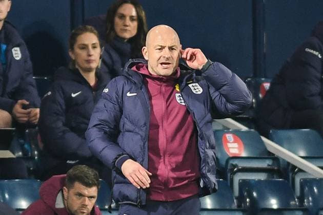 England U21, U 21 v Portugal U21, U21 national team, Nationalteam Friendly, Football, The Hawthorns, Birmingham, UK - 24 March 2025 Lee Carsley manager of England U21 shouts instructions from the touchline Birmingham The Hawthorns Birmingham GBR, UK NEWSPAPERS OUT Copyright: xRichardxBowcottx
