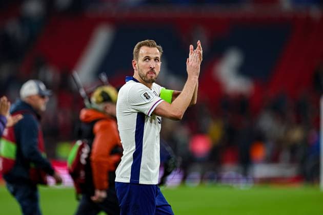 England v Latvia 2026 FIFA World Cup, WM, Weltmeisterschaft, Fussball Qualifier 24 03 2025. Harry Kane of England thanks fans at full time during the 2026 FIFA World Cup Qualifier match between England and Latvia at Wembley Stadium, London, England on 24 March 2025. Editorial use only , Copyright: xNigelxKeenex PSI-21665-0046