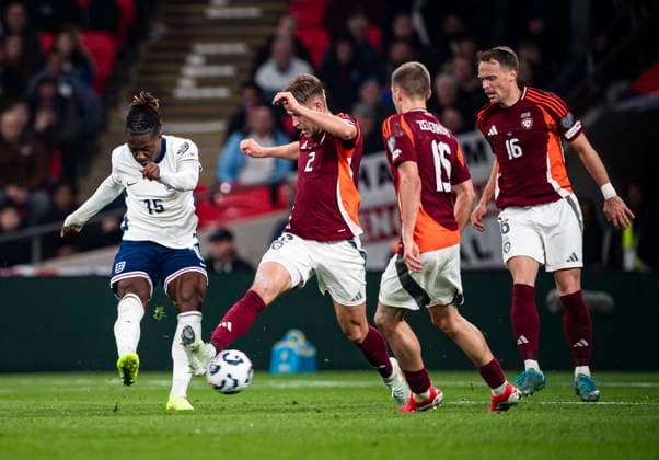24th March 2025; Wembley Stadium, London, England; FIFA World Cup, WM, Weltmeisterschaft, Fussball Qualifying Group K International Football, England versus Latvia; Eberechi Eze of England scores in the 75th minute for 3-0  ActionPlus12766437 GodfreyxPitt