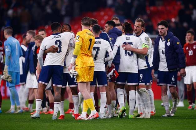 England v Latvia 2026 FIFA World Cup, WM, Weltmeisterschaft, Fussball Qualifiers The England players at the end of the 2026 FIFA World Cup Qualifiers Group K match at Wembley Stadium, London UK Newspapers OUT Copyright: xPaulxChestertonx FIL-21625-0105