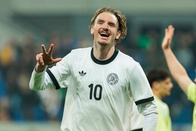 Sport Themen der Woche KW13 Sport Bilder des Tages U21, U 21 Länderspiel: Deutschland - Spanien; 25.03.2025 Nick Woltemade (Deutschland U21, 10) jubelt nach seinem dritten Tor zum 3:1. Freundschaftsspiel, Deutschland U21 - Spanien U21, am 25.03.2025, Merck-Stadion am Böllenfalltor, Darmstadt *** U21 international Germany Spain 25 03 2025 Nick Woltemade Germany U21, 10 celebrates after scoring his third goal in the 3 1 friendly match, Germany U21 Spain U21, on 25 03 2025, Merck Stadion am Böllenfalltor, Darmstadt Copyright: xBEAUTIFULxSPORTS Meuselx