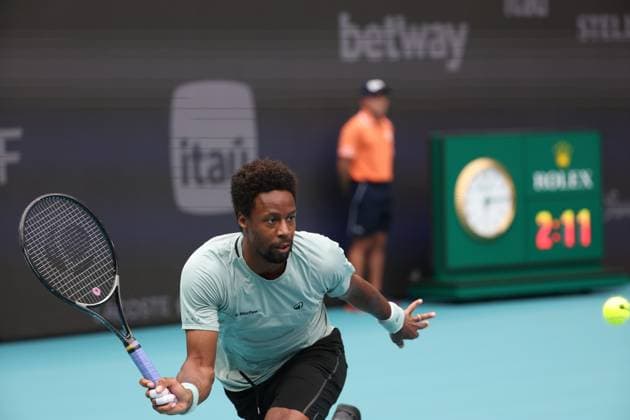 March 25, 2025, Miami Gardens, Florida, United States Of America: MIAMI GARDENS, FLORIDA - MARCH 25: Sebastian Korda of the United States defeats Gael Monfils of France on Day 8 of the Miami Open at Hard Rock Stadium on March 25, 2025 in Miami Gardens, Florida....People: Gael Monfils Miami Gardens United States Of America - ZUMAs214 20250325_ada_s214_179 Copyright: xSMGx