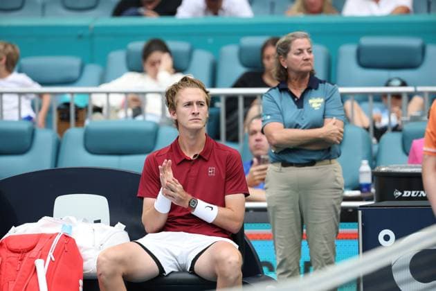 March 25, 2025, Miami Gardens, Florida, United States Of America: MIAMI GARDENS, FLORIDA - MARCH 25: Sebastian Korda of the United States defeats Gael Monfils of France on Day 8 of the Miami Open at Hard Rock Stadium on March 25, 2025 in Miami Gardens, Florida....People: Sebastian Korda Miami Open 2025 - Day 8  - ZUMAs214 20250325_ada_s214_215 Copyright: xSMGx
