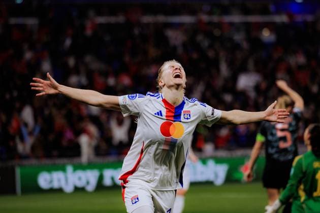 Lyon, France Ada Hegerberg (14 Olympique Lyonnais) celebrates after scoring during the UEFA Womens Champions League quarter-final game between Olympique Lyonnais and Bayern Munich at Groupama Stadium in Lyon, France. (Pauline Figuet SPP) Copyright: xPaulinexFiguetx xSPPx spp-en-PaFiSp-PF_OLFCB2733