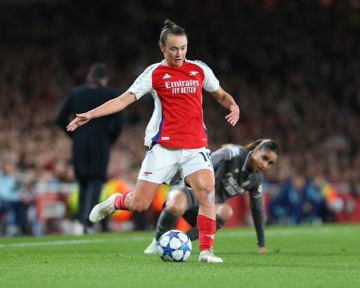 North London, England, March 26 2025: Caitlin Foord (19 Arsenal) playa a pass during the UEFA Womens Champions League game between Arsenal and Real Madrid at Emirates Stadium in North London, England. (Jay Patel SPP) Copyright: xJayxPatel SPPx spp-en-JaPa-ARSvRMA_20250326_0012