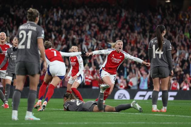 London, England, 26th March 2025. Alessia Russo of Arsenal celebrates after scoring to make it 3-0 during the UEFA Womens Champions League match at the Emirates Stadium, London. Picture credit should read: Paul Terry Sportimage EDITORIAL USE ONLY. No use with unauthorised audio, video, data, fixture lists, club league logos or live services. Online in-match use limited to 120 images, no video emulation. No use in betting, games or single club league player publications. SPI_035_PT_Arsenal_w_Real_Madrid_w SPI-3768-0034