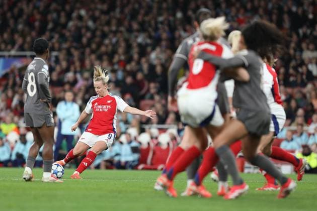 Beth Mead of Arsenal Women shoots at goal during the Womens Champions League match between Arsenal Women and Real Madrid Women at the Emirates Stadium, London, England on 26 March 2025. Copyright: xJoshuaxSmithx 42900050