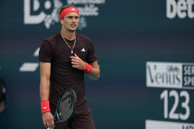 March 26, 2025, Miami Gardens, Florida, United States Of America: MIAMI GARDENS, FLORIDA - MARCH 26: Arthur Fils of France defeats Alexander Zverev of Germany in the quarter finals of the men s singles at the Miami Open at the Hard Rock Stadium on March 26, 2025 in Miami Gardens, Florida....People: Alexander Zverev Miami Gardens United States Of America - ZUMAs214 20250326_ada_s214_328 Copyright: xSMGx