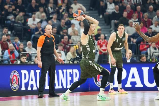 Andreas Obst (FC Bayern Basketball, 13), GER, FC Bayern Muenchen vs. Partizan Belgrad, Basketball, Turkish Airlines Euroleague, 32. Spieltag, Saison 2024 2025, 27.03.2025, GER, FC Bayern Muenchen vs. Partizan Belgrad, Basketball, Turkish Airlines Euroleague, 32. Spieltag, Saison 2024 2025, 27.03.2025 Muenchen Copyright: xEibner-Pressefoto JennixMaulx EP_JML