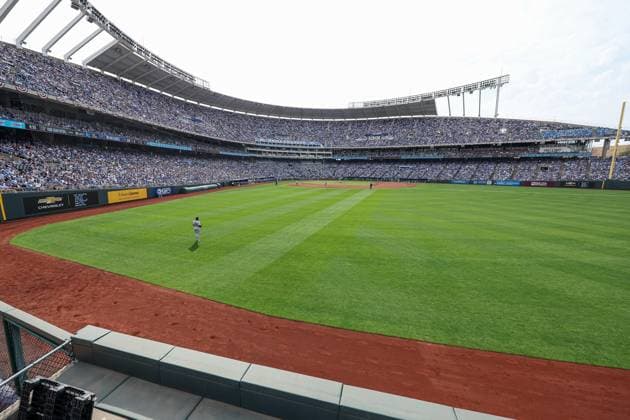 MLB, Baseball Herren, USA 2025: Guardians Vs Royals MAR 27 March 27, 2025: A general view of the stadium on opening day of an MLB baseball game between the Kansas City Royals and Cleveland Guardians at Kauffman Stadium in Kansas City, MO. David Smith CSM (Credit Image: Â David Smith Cal Media) Kansas City Mo United States of America EDITORIAL USE ONLY Copyright: xx ZUMA-20250327_zma_c04_326.jpg DavidxSmithx csmphotothree369295