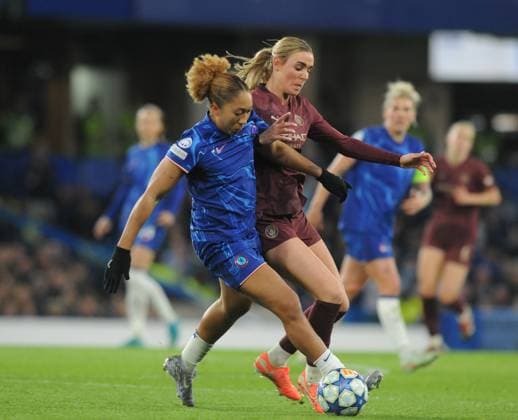 Football - 2024 2025 UEFA Women™s Champions League - Quarter-Final - Second Leg - Chelsea vs Manchester City - Stamford Bridge - Thursday 27th March 2025. Lauren James of Chelsea 