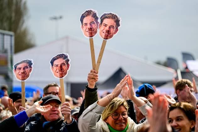 Belgian fans and supporters pictured at the start of the E3 Saxo Bank Classic one day cycling race, 208,8 km from and to Harelbeke, on Friday 28 March 2025. DIRKxWAEM  x116481831x