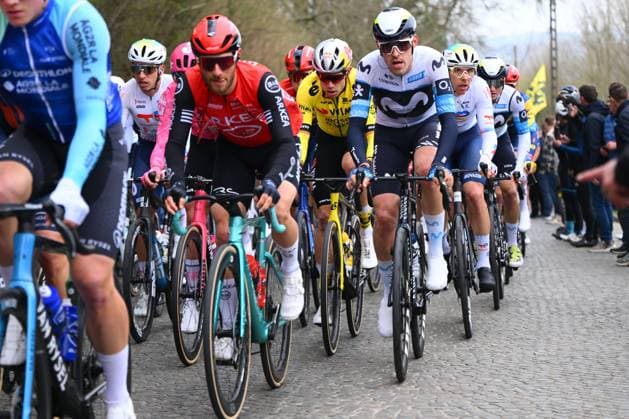 E3 Saxo Classic 2025 Cycling Race Harelbeke, Belgium - March 28 : Van Aert Wout (BEL) of Team Visma Lease A Bike is stuck in the second peloton during the Men Elite UCI World Tour 68th E3 Saxo Classic cycling race of 208 kms with start in Harelbeke and finish in Harelbeke on March 28, 2025 in Harelbeke, Belgium, 28 03 2025 ( Motordriver Kenny Verfaillie - Harelbeke Belgium  Copyright: xVincentxKalutx