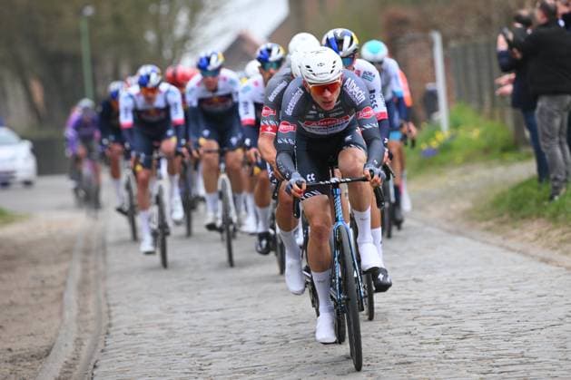 E3 Saxo Classic 2025 Cycling Race Harelbeke, Belgium - March 28 : Hollmann Juri (GER) of Alpecin - Deceuninck in action during the Men Elite UCI World Tour 68th E3 Saxo Classic cycling race of 208 kms with start in Harelbeke and finish in Harelbeke on March 28, 2025 in Harelbeke, Belgium, 28 03 2025 ( Motordriver Kenny Verfaillie - Harelbeke Belgium  Copyright: xVincentxKalutx