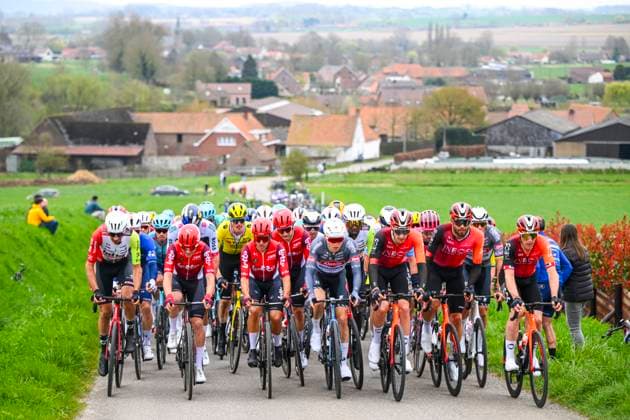 E3 Saxo Classic 2025 Cycling Race Harelbeke, Belgium - March 28 : during the Men Elite UCI World Tour 68th E3 Saxo Classic cycling race of 208 kms with start in Harelbeke and finish in Harelbeke on March 28, 2025 in Harelbeke, Belgium, 28 03 2025 ( Motordriver Kenny Verfaillie - Harelbeke Belgium  Copyright: xVincentxKalutx