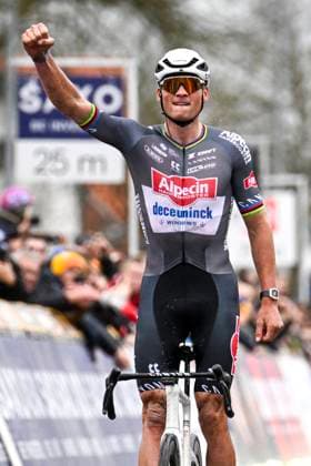 E3 Saxo Classic 2025 Cycling Race Harelbeke, Belgium - March 28 : Van Der Poel Mathieu (NED) of Alpecin - Deceuninck celebrating his victory during the Men Elite UCI World Tour 68th E3 Saxo Classic cycling race of 208 kms with start in Harelbeke and finish in Harelbeke on March 28, 2025 in Harelbeke, Belgium, 28 03 2025 ( Motordriver Kenny Verfaillie - Harelbeke Belgium  Copyright: xPeterxDexVoechtx