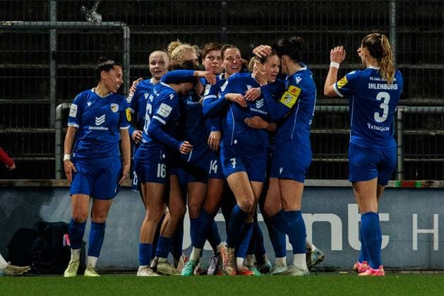 Google Pixel Frauen-Bundesliga, 1. FC Köln - FC Carl Zeiss Jena; 28.03.2025 Jubel zum 0:1 durch Melina Laura Reuter (FC Carl Zeiss Jena, 7) Google Pixel Frauen-Bundesliga, 1. FC Köln - FC Carl Zeiss Jena, Köln, Franz-Kremer-Stadion am 28.03.2025 DFB REGULATIONS PROHIBIT ANY USE OF PHOTOGRAPHS AS IMAGE SEQUENCES AND OR QUASI-VIDEO. Copyright: xBEAUTIFULxSPORTS Wunderlx