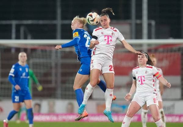Fiona Gaißer (FC Carl Zeiss Jena, 22) und Laura Donhauser (1. FC Koeln, 25) GER, 1. FC Koeln vs FC Carl Zeiss Jena, Fussball, Google Pixel Frauen Bundesliga, 18. Spieltag, Saison 2024 2025, 28.03.2025 DFL REGULATIONS PROHIBIT ANY USE OF PHOTOGRAPHS AS IMAGE SEQUENCES AND OR QUASI-VIDEO GER, 1. FC Koeln vs FC Carl Zeiss Jena, Fussball, Google Pixel Frauen Bundesliga, 18. Spieltag, Saison 2024 2025, 28.03.2025 Koeln Copyright: xEibner-Pressefoto ScottxColemanx EP_SCN