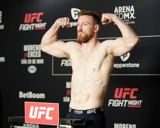 March 28, 2025, Mexico City, Mexico, MEX: poses on the scale during official weigh-ins for UFC Fight Night Mexico City at the InternContinental Mexico City hotel in Mexico City, MX. Mexico City MEX - ZUMAs346 20250328_zsp_s346_021 Copyright: xAlejandroxSalazarx