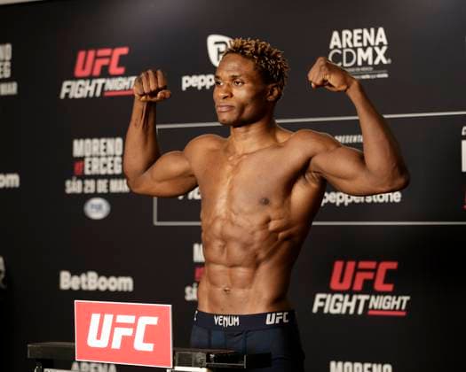 March 28, 2025, Mexico City, Mexico, MEX: ATEBA GAUTIER poses on the scale during official weigh-ins for UFC Fight Night Mexico City at the InternContinental Mexico City hotel in Mexico City, MX. Mexico City MEX - ZUMAs346 20250328_zsp_s346_069 Copyright: xAlejandroxSalazarx