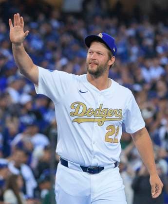 March 28, 2025, Los Angeles, California, USA: Clayton Kershaw 22 is introduced during the World Series Ring presentation prior to the MLB, Baseball Herren, USA regular season game between the Los Angeles Dodgers and the Detroit Tigers on Friday March 28, 2025 at Dodger Stadium in Los Angeles, California. Dodgers defeat Tigers, 8-5. JAVIER ROJAS PI Los Angeles USA - ZUMAp124 20250328_zaa_p124_031 Copyright: xJavierxRojasx