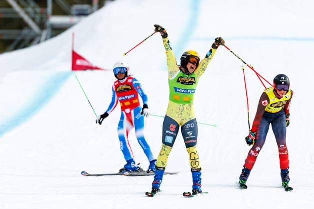 Bilder des Jahres 2025, Sport 03 März FREE STYLE - FIS SX WC Idre Fjaell IDRE FJAELL,SWEDEN,29.MAR.25 - FREESTYLE SKIING - FIS World Cup, Ski Cross, ladies, men. Image shows Marielle Berger Sabbatel (FRA), the rejoicing of Daniela Maier (GER) and Courtney Hoffos (CAN).  GEPAxpictures xMaticxKlansek