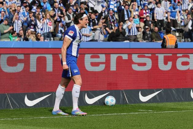 2. Fußball Bundesliga, Hertha BSC - Karlsruher SC Torjubel, Jubel . Fabian Reese (Hertha BSC Berlin 11) jubelt über das Tor zum 1:0 , während der Begegnung in der 2. Fußball Bundesliga, Hertha BSC - Karlsruher SC in Berlin, Olympiastadion, am 29.03.2025. DFB regulations prohibit any use of photographs as image sequences and or quasi video.