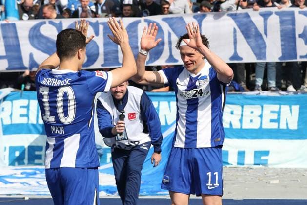 29.03.2025, xtgx, Fussball 2. Bundesliga, Hertha BSC Berlin - Karlsruher SC emspor, v.l. Fabian Reese (Hertha, 11) Jubel, Torjubel, jubelt ueber das Tor, celebrate the goal, celebration (DFL DFB REGULATIONS PROHIBIT ANY USE OF PHOTOGRAPHS as IMAGE SEQUENCES and or QUASI-VIDEO) Berlin