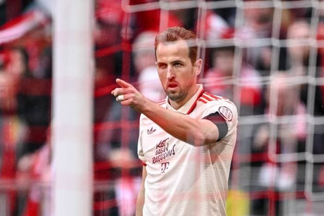 Sport Themen der Woche KW13 Harry Kane (FC Bayern Muenchen) Torjubel, jubelt nach seinem treffer zum 1:0 waehrend des Spiels der 1. Bundesliga zwischen FC Bayern München und FC St. Pauli 1910, Allianz Arena am 29. March 2025 in München, Deutschland. (Foto von Harry Langer DeFodi Images) +++ Harry Kane (FC Bayern Muenchen) celebrates after scoring his team s first goal during the Bundesliga match between FC Bayern München and FC St. Pauli 1910 at Allianz Arena on March 29, 2025 in Munich, Germany. (Photo by Harry Langer DeFodi Images) DFL regulations prohibit any use of photographs as image sequences and or quasi-video. (Photo by Harry Langer DeFodi Images) DFL regulations prohibit any use of photographs as image sequences and or quasi-video. *** Harry Kane FC Bayern Muenchen celebrates after scoring his team s first goal during the Bundesliga match between FC Bayern München and FC St Pauli 1910, Allianz Arena on March 29, 2025 in Munich, Germany Photo by Harry Langer DeFodi Images Harry Kane FC Bayern Muenchen celebrates after scoring his team s first goal during the Bundesliga match between FC Bayern München and FC St Pauli 1910 at Allianz Arena on March 29, 2025 in Munich, Germany Photo by Harry Langer DeFodi Images DFL regulations prohibit any use of photographs as image sequences and or quasi video Photo by Harry Langer DeFodi Images DFL regulations prohibit any use of photographs as image sequences and or quasi video