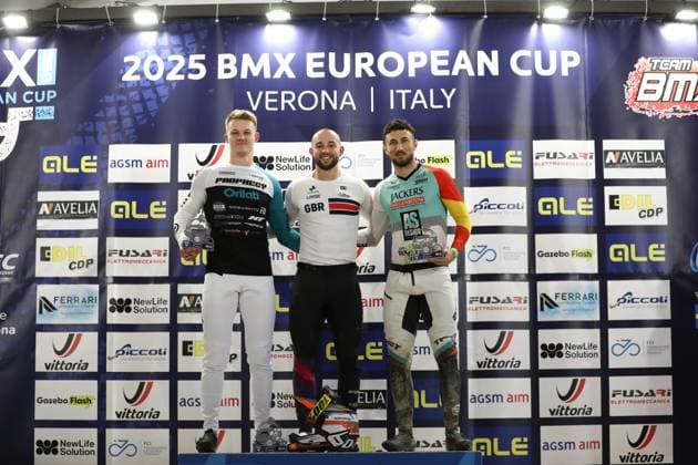 Radsport, BMX, UEC European Cup in Verona - Siegerehrung March 29, 2025, Verona, Veneto, Italy: LORIS AEBERHARD of Switzerland (left), ROSS CULLEN of Great Britain (center) and PABLO GARCIA MARCOS of Spain (right) are the second, first and third in the Men Elite of the UEC BMX European Cup Round 1 in Verona, Italy Verona Italy - ZUMAc179 20250329_zep_c179_002 Copyright: xMickaelxChavetx