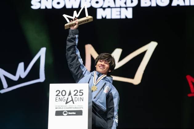 FREE STYLE, SNOWBOARD - FIS SX and SB WC Engadin 2025 SANKT MORITZ,SWITZERLAND,29.MAR.25 - SNOWBOARD - FIS Freestyle Ski and Snowboard World Championships, Champions Celebration, award ceremony, Snowboard Big Air. Image shows Ryoma Kimata (JPN). Keywords: trophy.  GEPAxpictures xMatthiasxTrinkl