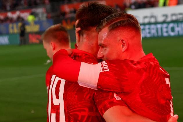 29.03.2025, xhettx, Fussball 2.Bundesliga, 1.FC Kaiserslautern - Fortuna Duesseldorf v.l. Jubel über das 1:0 Daniel Hanslik (1. FC Kaiserslautern, 19) und Marlon Ritter (1. FC Kaiserslautern, 7) (DFL DFB REGULATIONS PROHIBIT ANY USE OF PHOTOGRAPHS as IMAGE SEQUENCES and or QUASI-VIDEO)