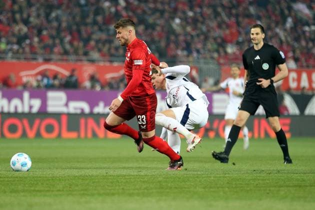 29.03.2025, xrekx, Fussball 2.Bundesliga, 1.FC Kaiserslautern - Fortuna Duesseldorf v.l. Jan Elvedi (1.FC Kaiserslautern) (DFL DFB REGULATIONS PROHIBIT ANY USE OF PHOTOGRAPHS as IMAGE SEQUENCES and or QUASI-VIDEO) Kaiserslautern