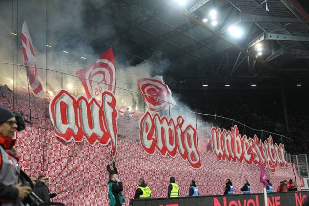 29.03.2025, xrekx, Fussball 2.Bundesliga, 1.FC Kaiserslautern - Fortuna Duesseldorf v.l. Fortuna Fans ,Stimmung, Schals, Trikot, Fahne, Banner, Ultras, Zuschauer, Besucher, Choreo, Choreografie, atmosphere, spectators, Visitors (DFL DFB REGULATIONS PROHIBIT ANY USE OF PHOTOGRAPHS as IMAGE SEQUENCES and or QUASI-VIDEO) Kaiserslautern