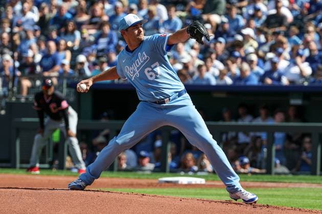 MLB, Baseball Herren, USA 2025: Guardians Vs Royals MAR 29 March 29, 2025: Kansas City Royals starting pitcher Seth Lugo (67) pitches against the Cleveland Guardians during the first inning of an MLB baseball game at Kauffman Stadium in Kansas City, MO. David Smith CSM (Credit Image: Â David Smith Cal Media) Kansas City Mo United States of America EDITORIAL USE ONLY Copyright: xx ZUMA-20250329_zma_c04_047.jpg DavidxSmithx csmphotothree370225