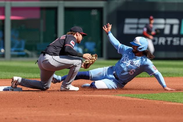 MLB, Baseball Herren, USA 2025: Guardians Vs Royals MAR 29 March 29, 2025: Cleveland Guardians second baseman Daniel Schneemann (10) is able to make the tag on Kansas City Royals left fielder Jonathan India (6) for the out during the first inning of an MLB baseball game at Kauffman Stadium in Kansas City, MO. David Smith CSM (Credit Image: Â David Smith Cal Media) Kansas City Mo United States of America EDITORIAL USE ONLY Copyright: xx ZUMA-20250329_zma_c04_042.jpg DavidxSmithx csmphotothree370230