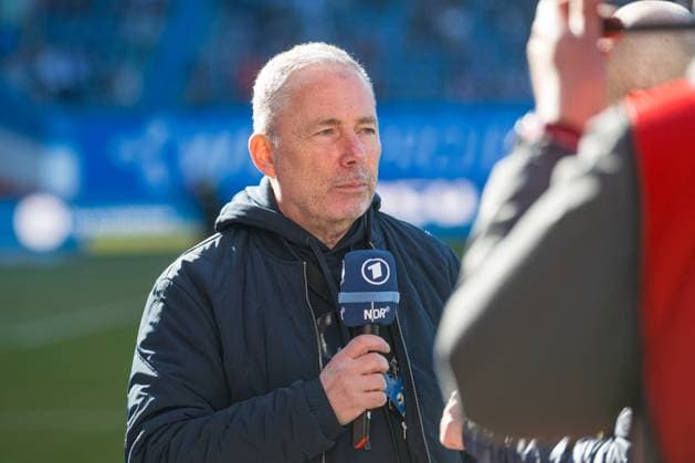 Rostock, Deutschland 29. März 2025: 3. Liga - 2024 2025 - FC Hansa Rostock vs. 1. FC Saarbrücken Im Bild: Vorstandsvorsitzender Jürgen Wehlend (Hansa Rostock) im Interview beim NDR DFB regulations prohibit any use of photographs as image sequences and or quasi-video. Copyright: xFotostandx xVoelkerx