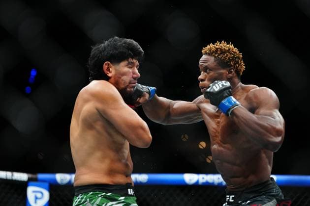 UFC Fight Night - Moreno vs Erceg MEXICO CITY, MEXICO - MARCH 29: Jose Daniel Medina and Ateba Gautier meet in the octagon for a 3-round bout at UFC Fight Night - Moreno vs Erceg at Arena CDMX on March 29, 2025 in Mexico City, Mexico (Photo by Louis Grasse PxImages) Mexico City, Mexico Arena CDMX LAS VEGAS, NV United States Copyright: xLouisxGrassex