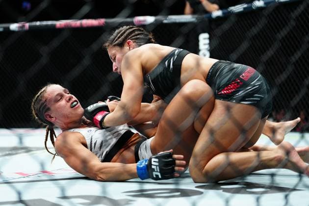 UFC Fight Night - Moreno vs Erceg MEXICO CITY, MEXICO - MARCH 29: Loopy Godinez and Julia Polastri meet in the octagon for a 3-round bout at UFC Fight Night - Moreno vs Erceg at Arena CDMX on March 29, 2025 in Mexico City, Mexico (Photo by Louis Grasse PxImages) Mexico City, Mexico Arena CDMX LAS VEGAS, NV United States Copyright: xLouisxGrassex