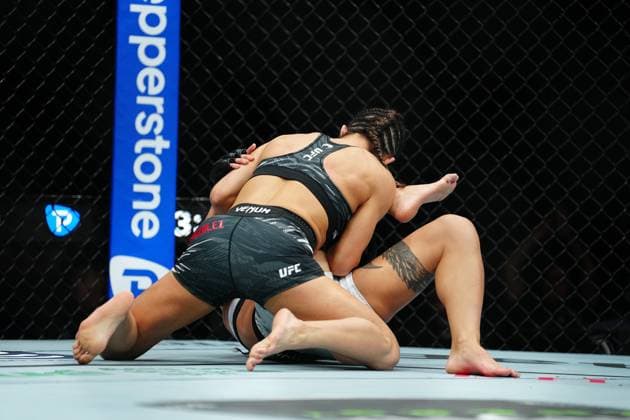 UFC Fight Night - Moreno vs Erceg MEXICO CITY, MEXICO - MARCH 29: Loopy Godinez and Julia Polastri meet in the octagon for a 3-round bout at UFC Fight Night - Moreno vs Erceg at Arena CDMX on March 29, 2025 in Mexico City, Mexico (Photo by Louis Grasse PxImages) Mexico City, Mexico Arena CDMX LAS VEGAS, NV United States Copyright: xLouisxGrassex