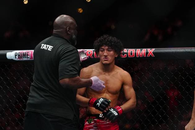 UFC Fight Night - Moreno vs Erceg MEXICO CITY, MEXICO - MARCH 29: Raul Rosas Jr. and Vince Morales meet in the octagon for a 3-round bout at UFC Fight Night - Moreno vs Erceg at Arena CDMX on March 29, 2025 in Mexico City, Mexico (Photo by Louis Grasse PxImages) Mexico City, Mexico Arena CDMX LAS VEGAS, NV United States Copyright: xLouisxGrassex