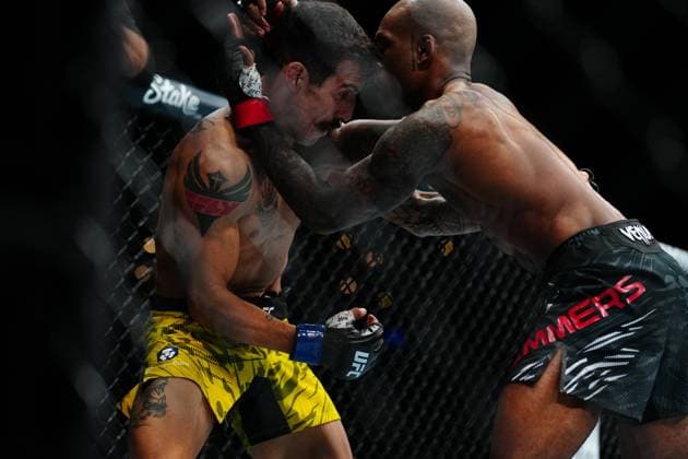 March 29, 2025, Mexico City, Mexico, Las Vegas, Nv, United States: Jamall Emmers and Gabriel Miranda meet in the octagon for a 3-round bout at UFC Fight Night - Moreno vs Erceg at Arena CDMX on March 29, 2025 in Mexico City, Mexico ( PxImages) Mexico City, Mexico United States - ZUMAp175 20250329_zsa_p175_420 Copyright: xLouisxGrassex