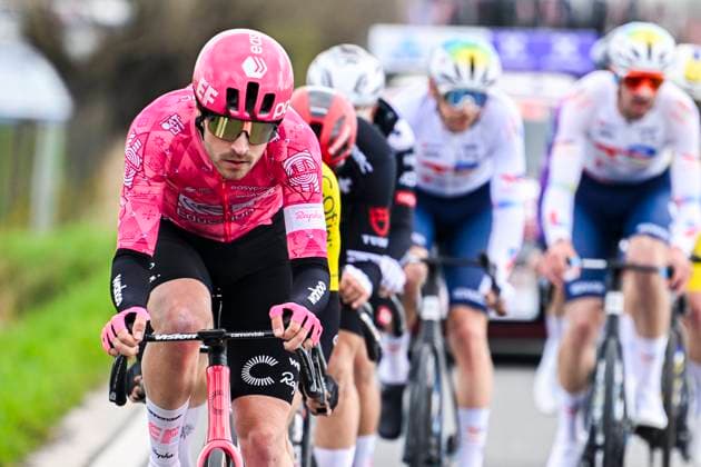 Gent - Wevelgem in Flanders Fields 2025 WEVELGEM, BELGIUM - MARCH 30 : Walker Max (GBR) of EF Education - Easypost leading the escape pack pictured during 87th edition of the UCI World Tour Gent - Wevelgem in Flanders Fields cycling race for Men Elite with start in Ieper and finish in Wevelgem after 250 km on March 30, 2025 in Wevelgem, Belgium, 30 03 2025 ( Motordriver Guy De Vuyst - Wevelgem Belgium  Copyright: xNicoxVereeckenx