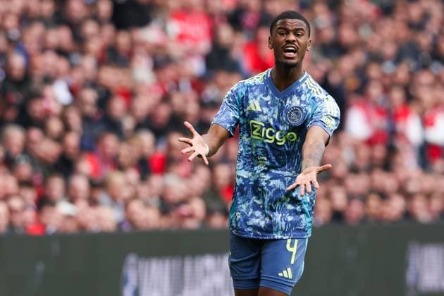 2025-03-30 PSV v AFC Ajax - Dutch Eredivisie EINDHOVEN, NETHERLANDS - MARCH 30: Jorrel Hato of AFC Ajax during the Dutch Eredivisie match between PSV and AFC Ajax at Philips Stadion on March 30, 2025 in Eindhoven, Netherlands. Eindhoven Philips Stadion Netherlands Content not available for redistribution in The Netherlands directly or indirectly through any third parties. Copyright: xBenxGalx