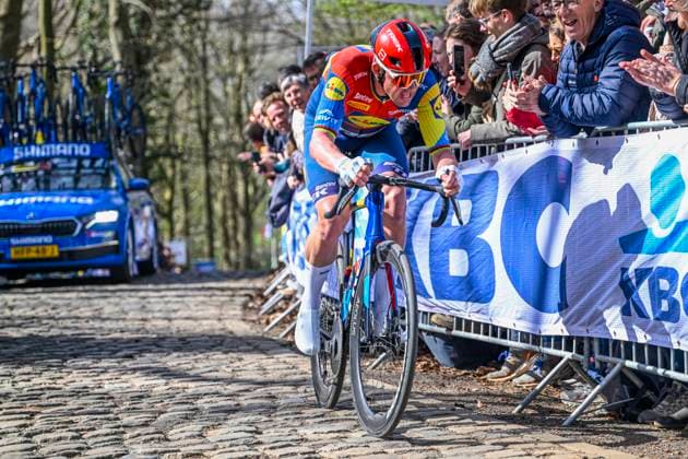Gent - Wevelgem in Flanders Fields 2025 WEVELGEM, BELGIUM - MARCH 30 : Pedersen Mads (DEN) of Lidl - Trek in action pictured during 87th edition of the UCI World Tour Gent - Wevelgem in Flanders Fields cycling race for Men Elite with start in Ieper and finish in Wevelgem after 250 km on March 30, 2025 in Wevelgem, Belgium, 30 03 2025 ( Motordriver Guy De Vuyst - Wevelgem Belgium  Copyright: xNicoxVereeckenx