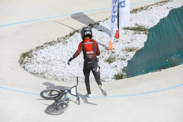 March 30, 2025, Verona, Veneto, Italy: Lino HARSCOET of France falls during the Men Junior quarterfinal at the UEC BMX European Cup Round 2 in Verona, Italy Verona Italy - ZUMAc179 20250330_zep_c179_083 Copyright: xMickaelxChavetx
