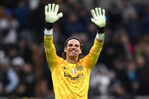 Sport Themen der Woche KW13 Sport Bilder des Tages Db Milano 30 03 2025 - campionato di calcio serie A Inter-Udinese foto Daniele Buffa Image nella foto: Yann Sommer 