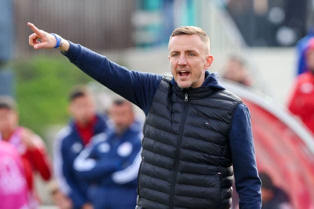 SOCCER - UEFA YL, RBS vs Olympiacos SALZBURG,AUSTRIA,01.APR.25 - SOCCER - UEFA Youth League, quarterfinal, FC Red Bull Salzburg vs Olympiacos Piraeus. Image shows head coach Daniel Beichler (RBS).  GEPAxpictures xMathiasxMandl